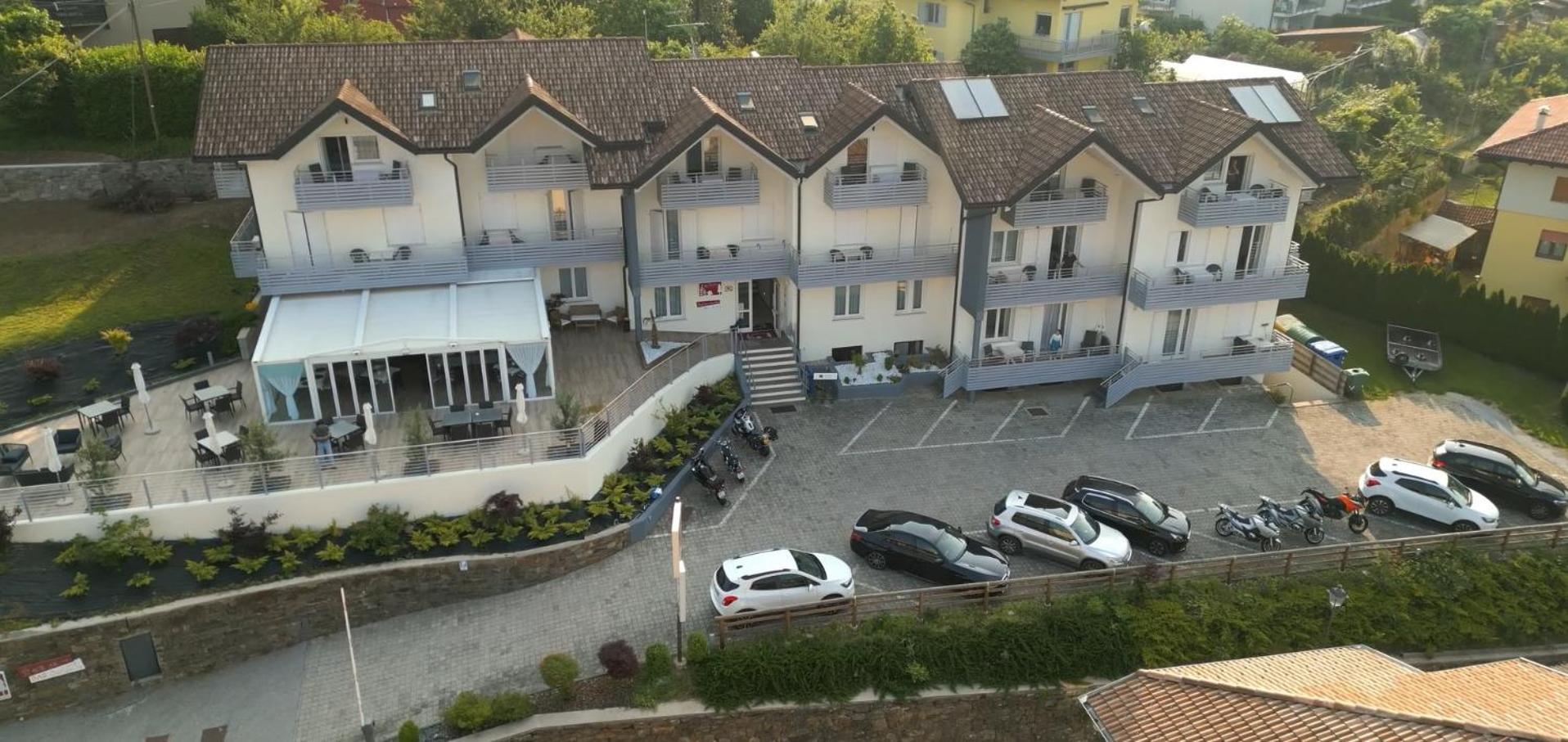 Hotel Da Remo Tenna Eksteriør billede