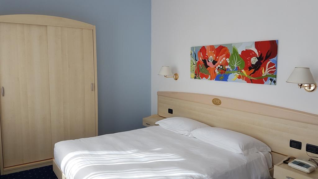 Hotel Da Remo Tenna Eksteriør billede